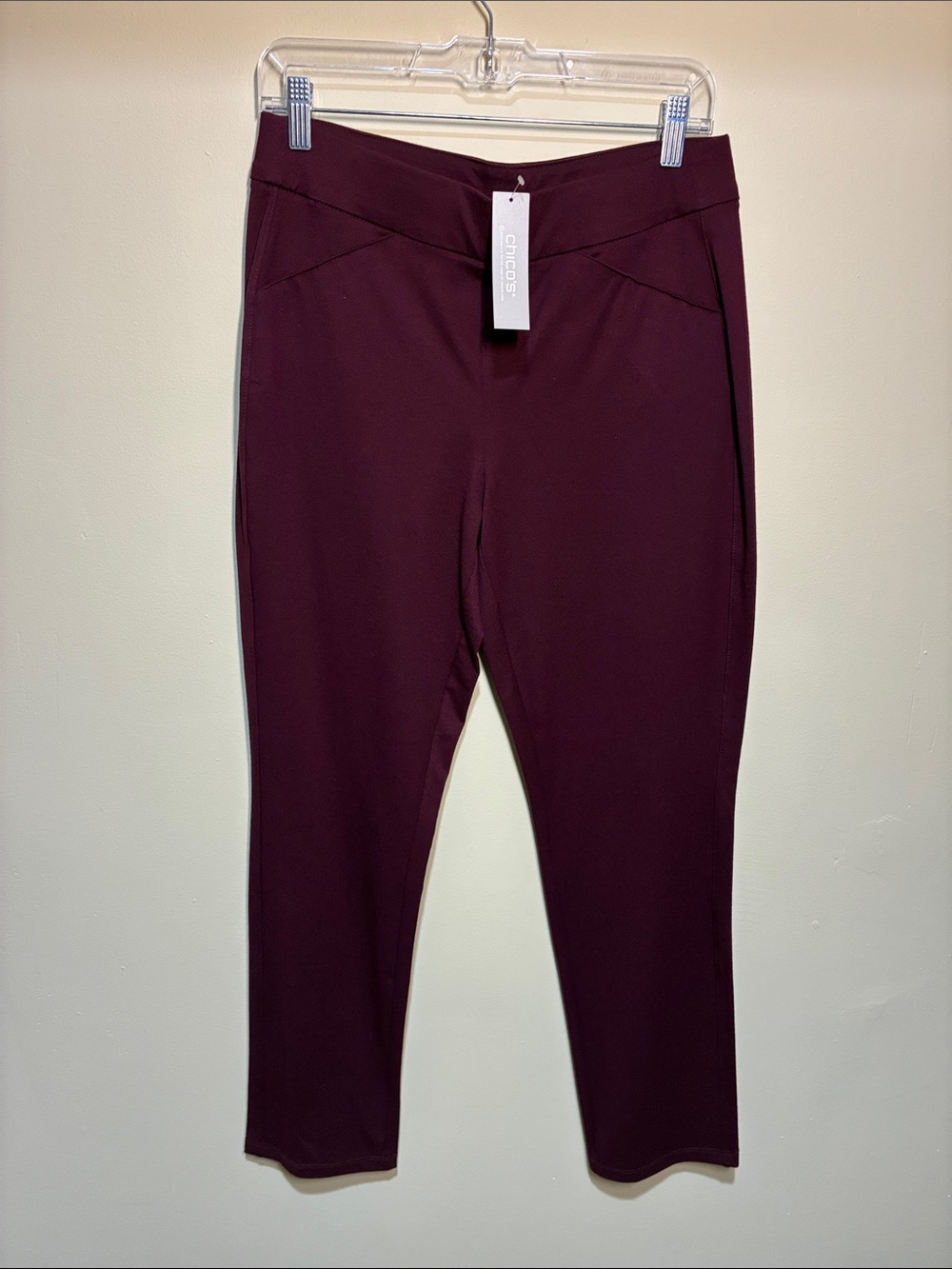 Chico's Travelers Deep Merlot Crepe Pants NWT size 0.5 = 6